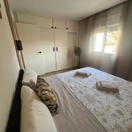 Apartamento Yanis * Torrevieja