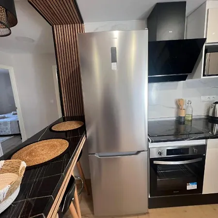 Apartamento Yanis Apartment *